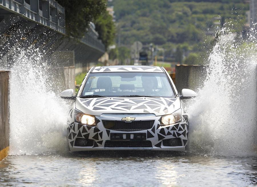  Chevrolet Cruze 2009 года  (фото 13 из 157)